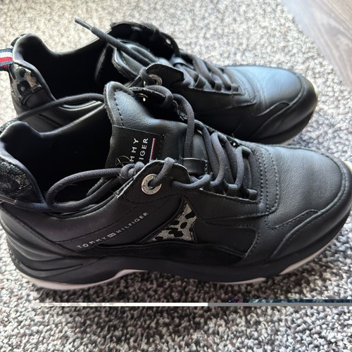 Tommy hilfiger black shoes - black,