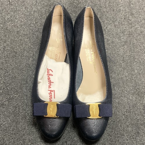 Ferragamo navy leather - ferragamo, court