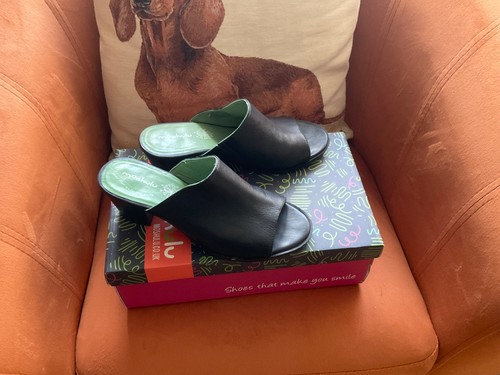 Moshulu ladies shoes size - shoes, 6
