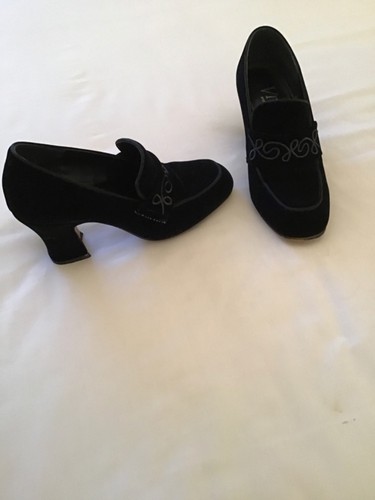 Ladies black suede shoes - black,