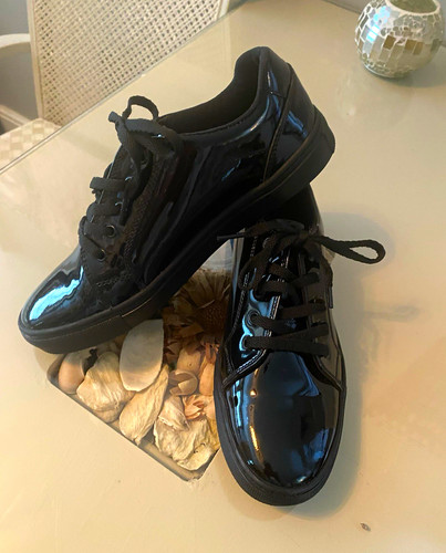 Hush puppies black patent - black,