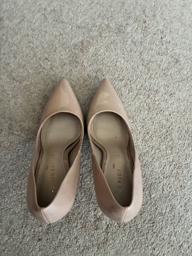 Next signature shoes size - signature, 4
